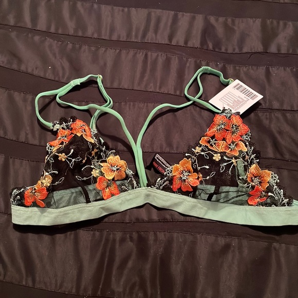Urban Outfitters Other - Urban Outfitters NWT embroidered bralette